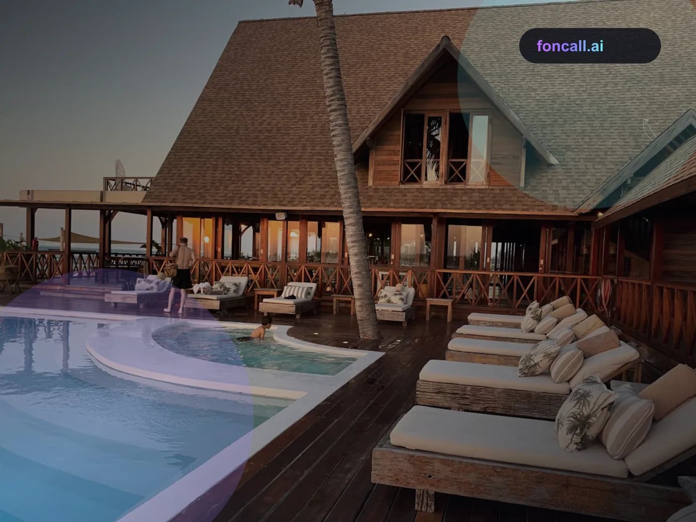 KI-Telefonassistent für Hotels & Hostels: Hotelzimmer mit ordentlich gemachtem Bett